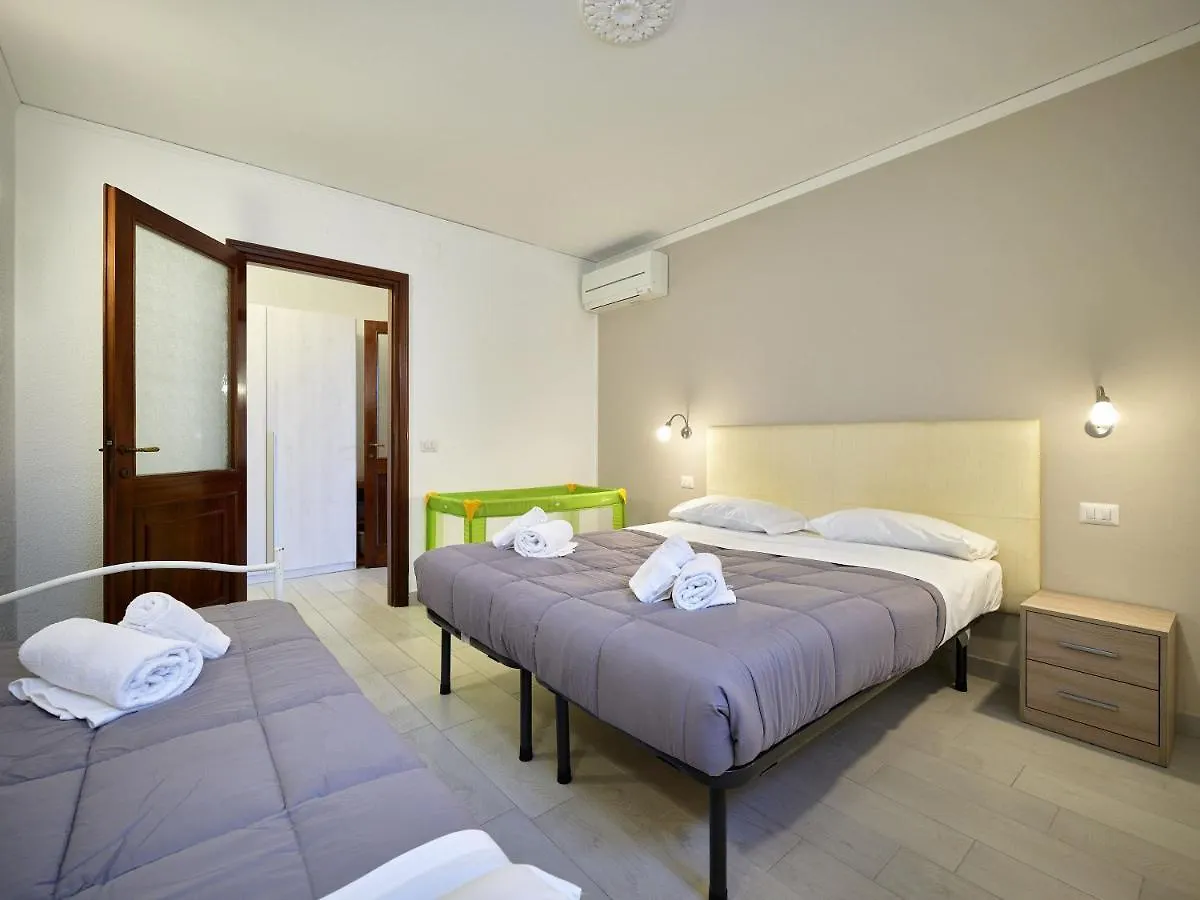 Apartmentsgarda - Residenza Bouganville Olaszország