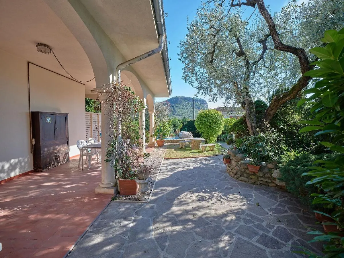 Apartmentsgarda - Residenza Bouganville 0*,