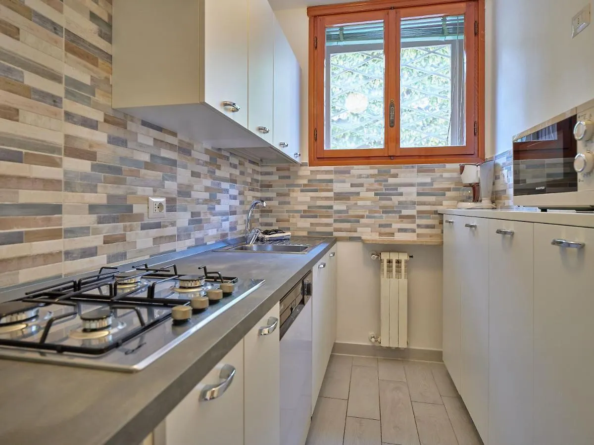 Apartmentsgarda - Residenza Bouganville Apartman