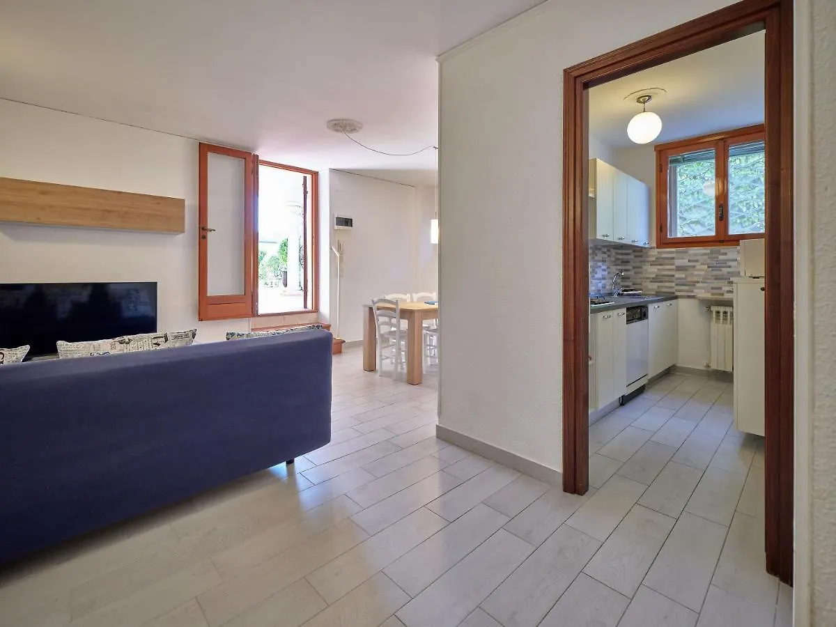 Apartmentsgarda - Residenza Bouganville 0*,